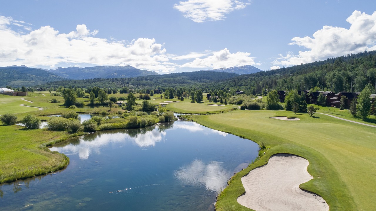 Photo of Others in Victor