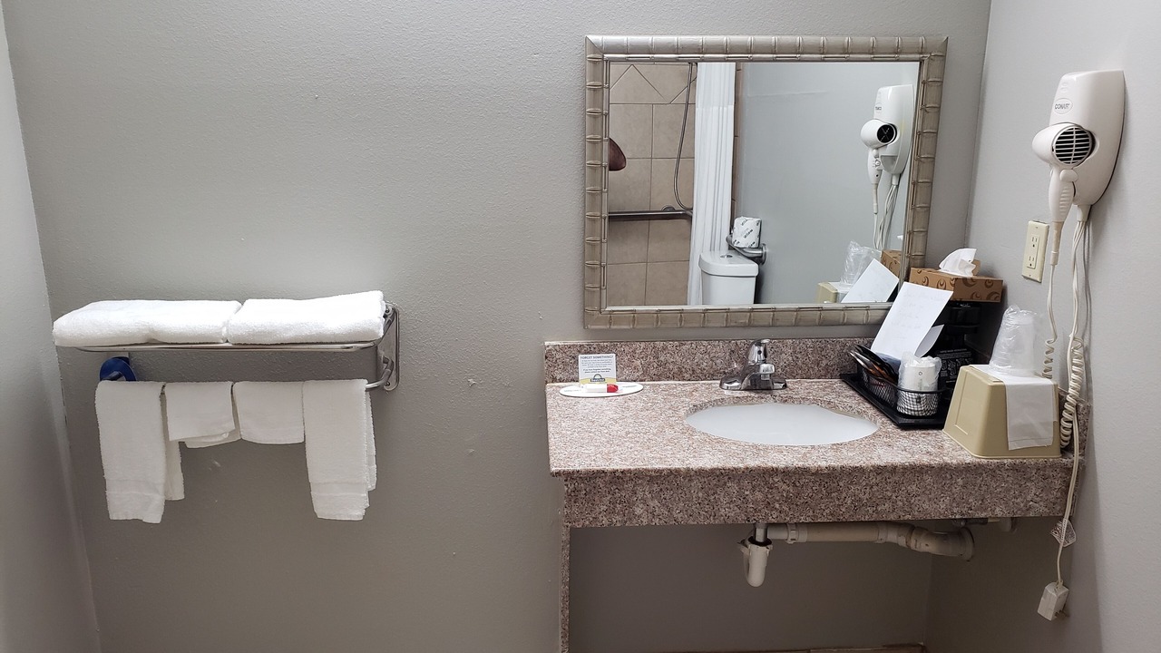 Photo of Bathroom in Cleburne