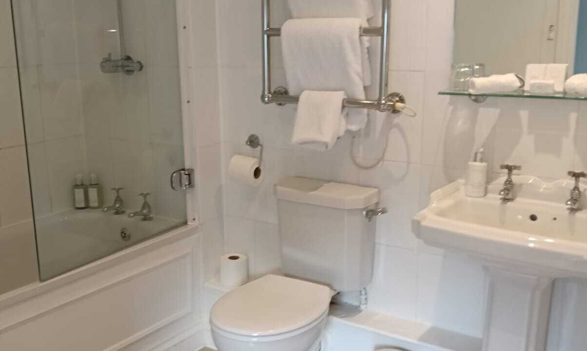 Photo of Bathroom in Portloe