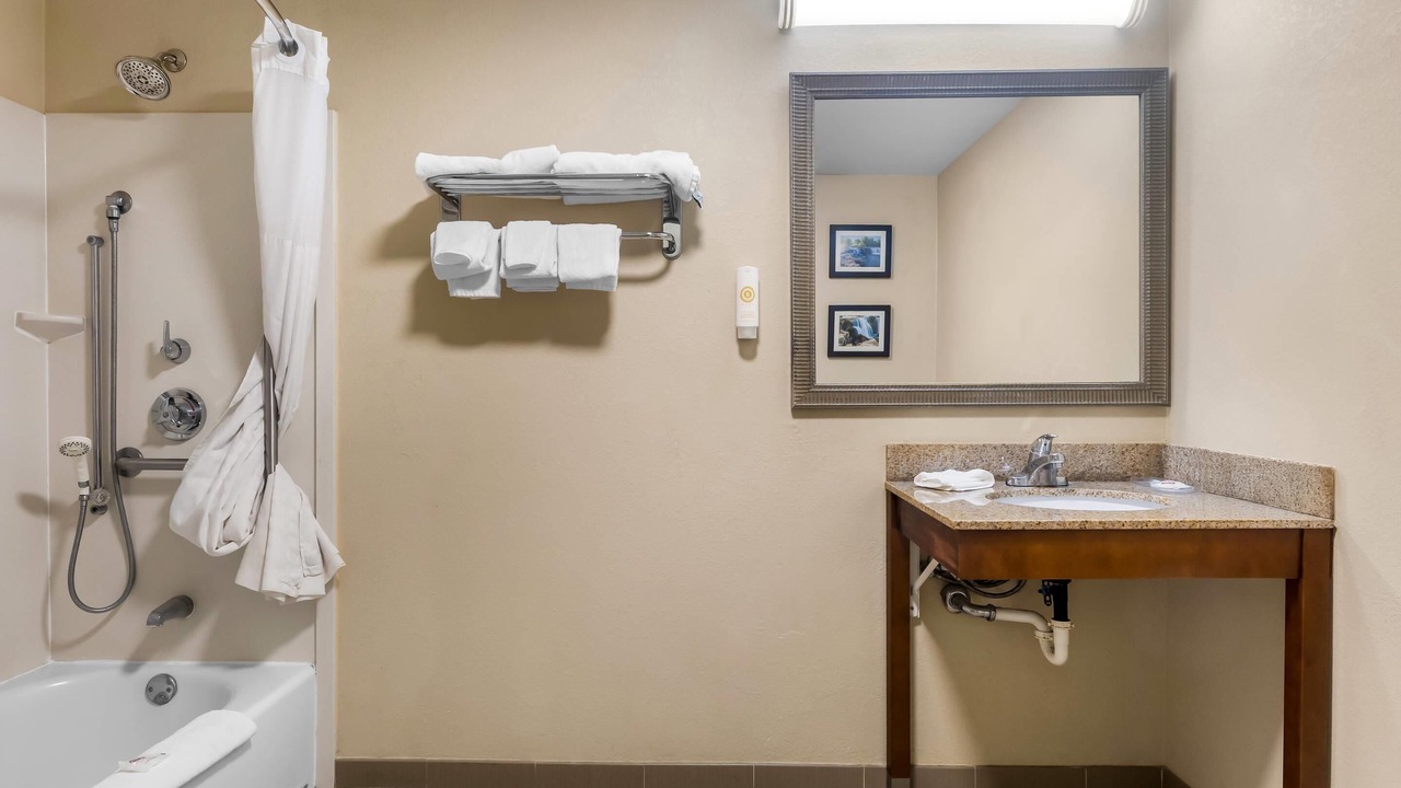 Photo of Bedroom in Miner