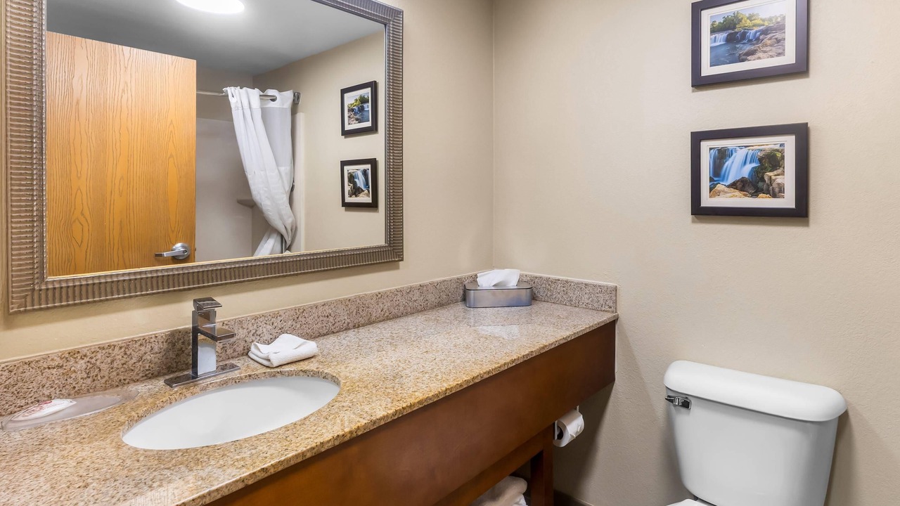 Photo of Bedroom in Miner