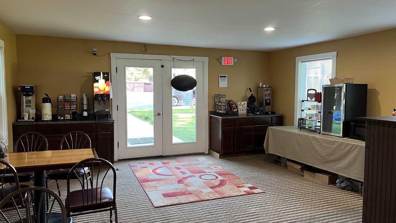 Photo of Others in Putney