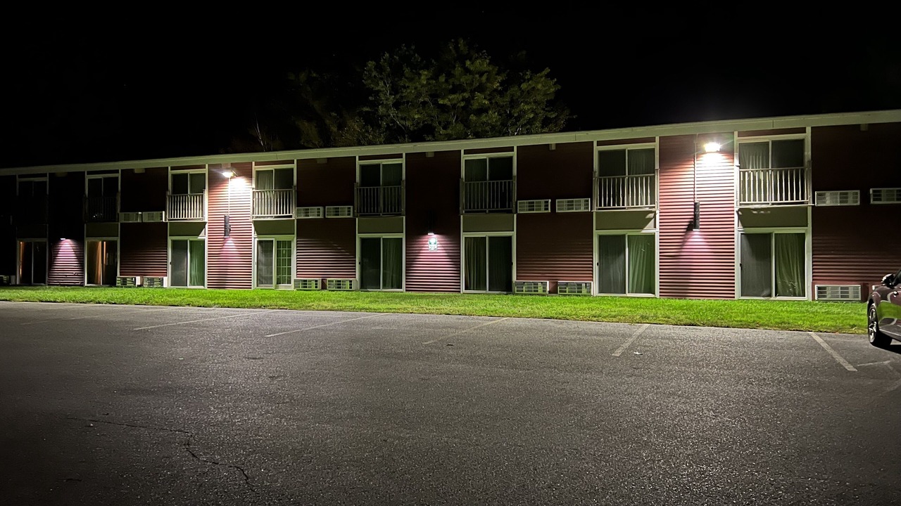 Photo of Others in Putney