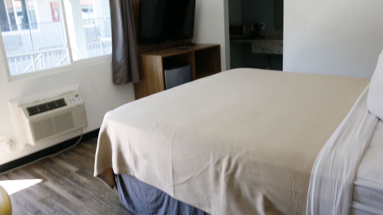 Photo of Bedroom in Victorville