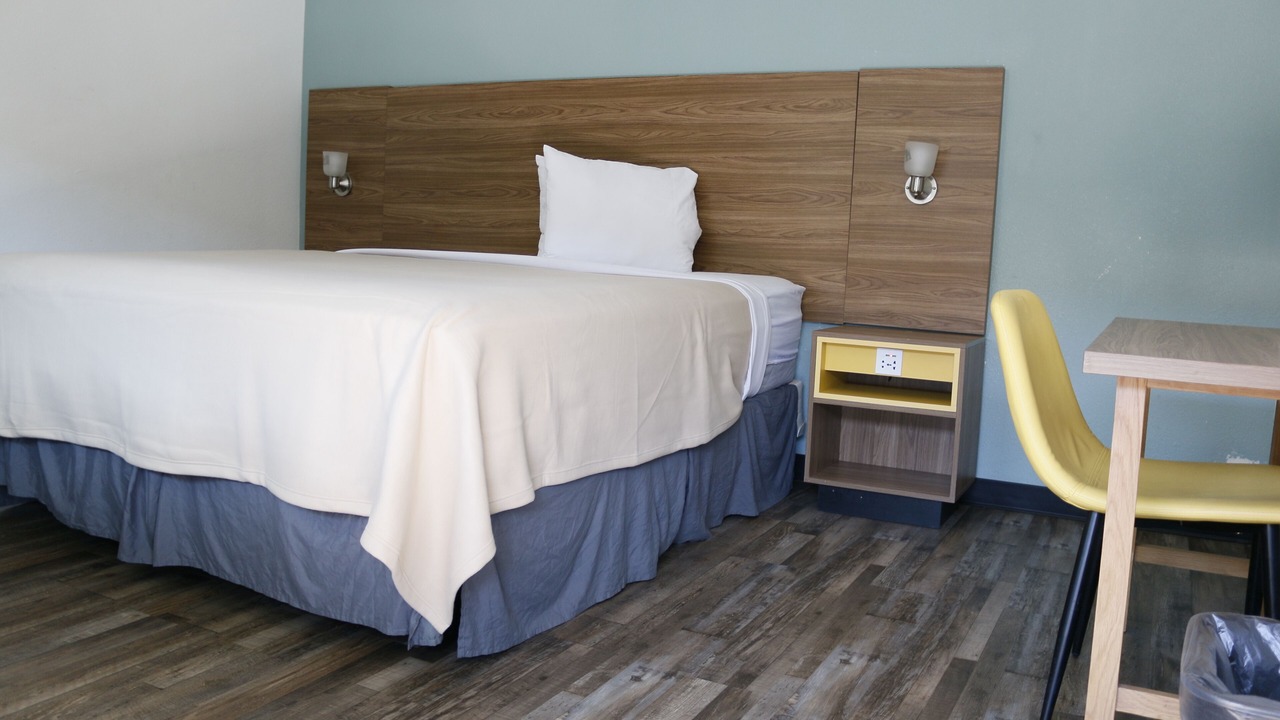 Photo of Bedroom in Victorville