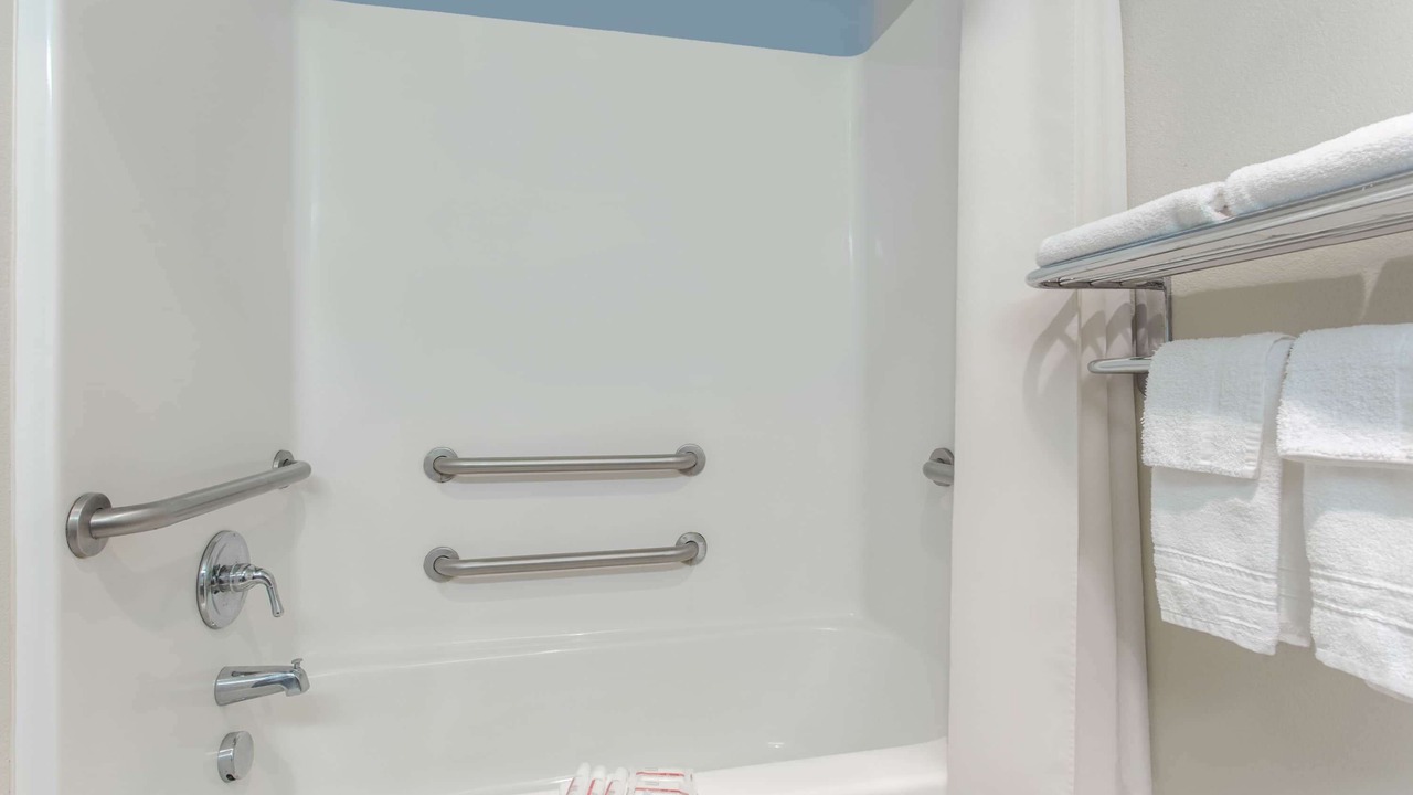 Photo of Bathroom in Klamath Falls