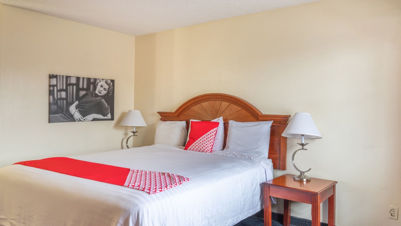 Photo of Bedroom in Lackland Terrace
