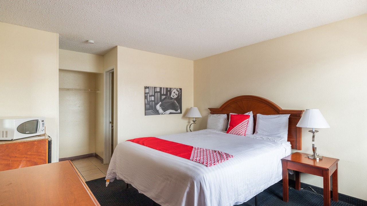 Photo of Bedroom in Lackland Terrace