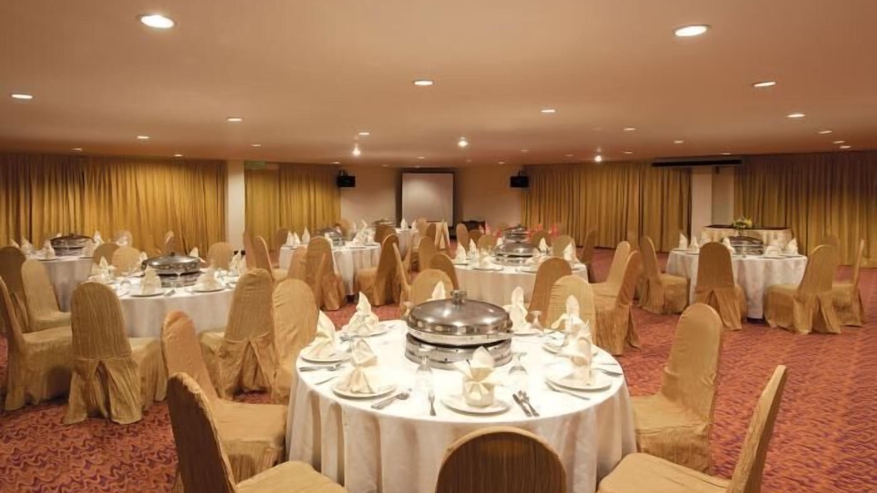 Photo of Others in Paka