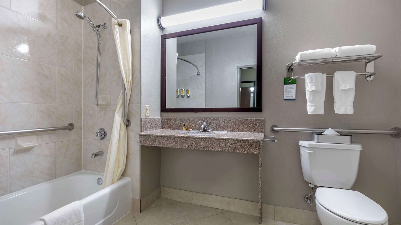 Photo of Bathroom in South Arlington