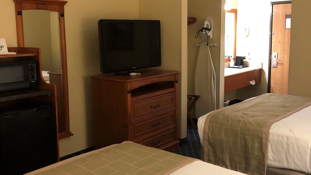 Photo of Bedroom in Perry