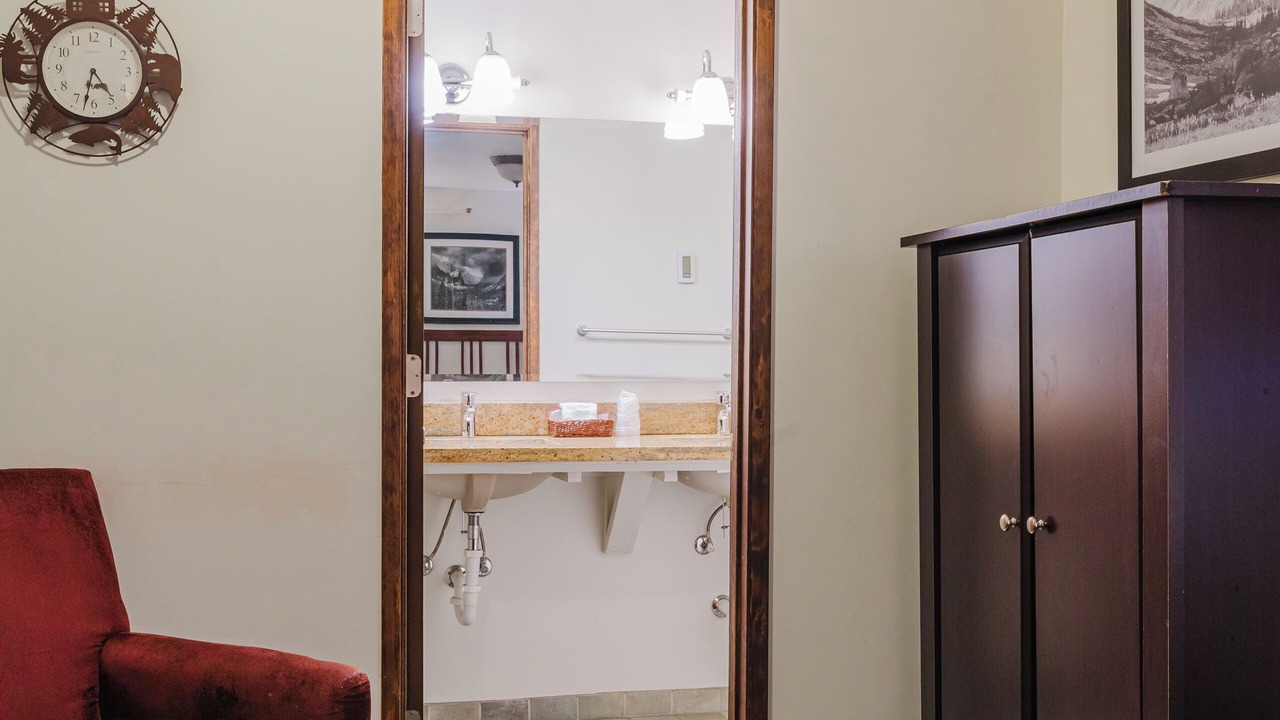 Photo of Bedroom in Enumclaw