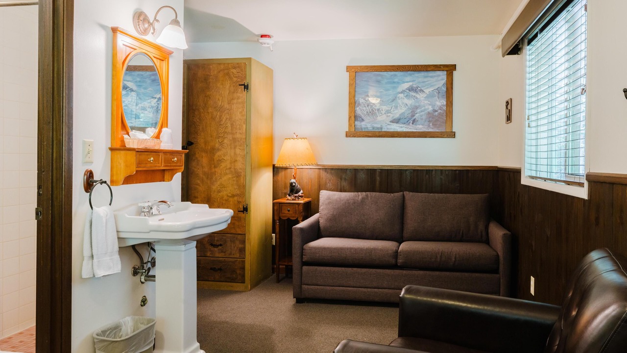 Photo of Bedroom in Enumclaw