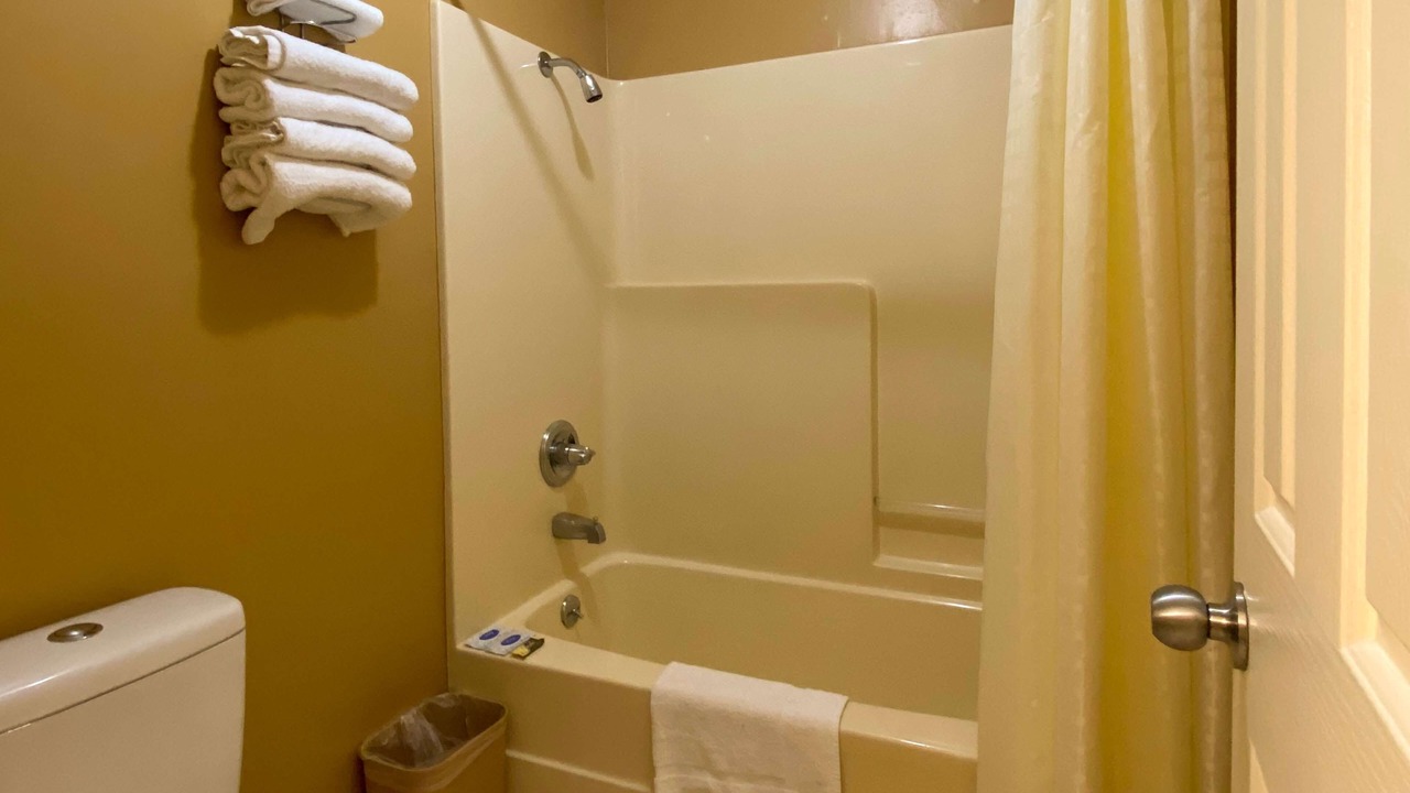 Photo of Bathroom in Fruitvale
