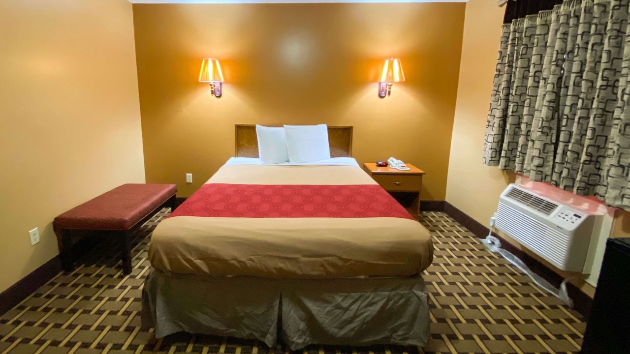 Photo of Bedroom in Fruitvale
