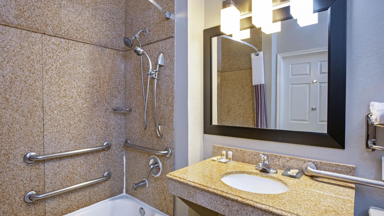 Photo of Bathroom in Pearland
