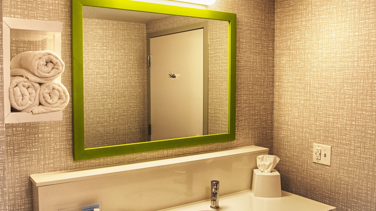 Photo of Others in Utica