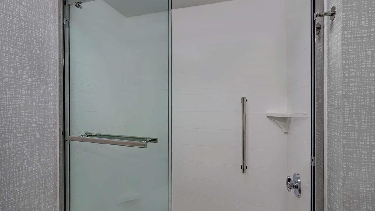 Photo of Others in Utica