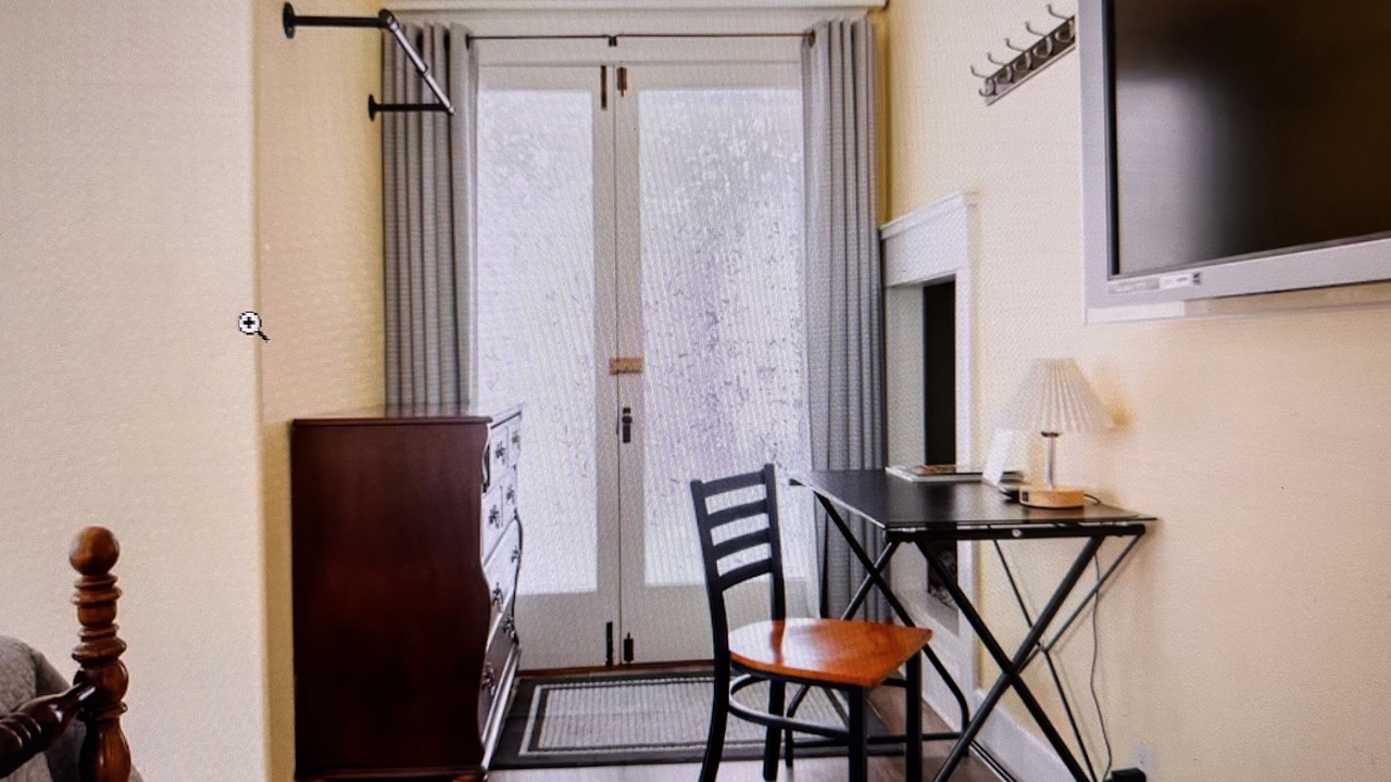 Photo of Bedroom in South Pasadena