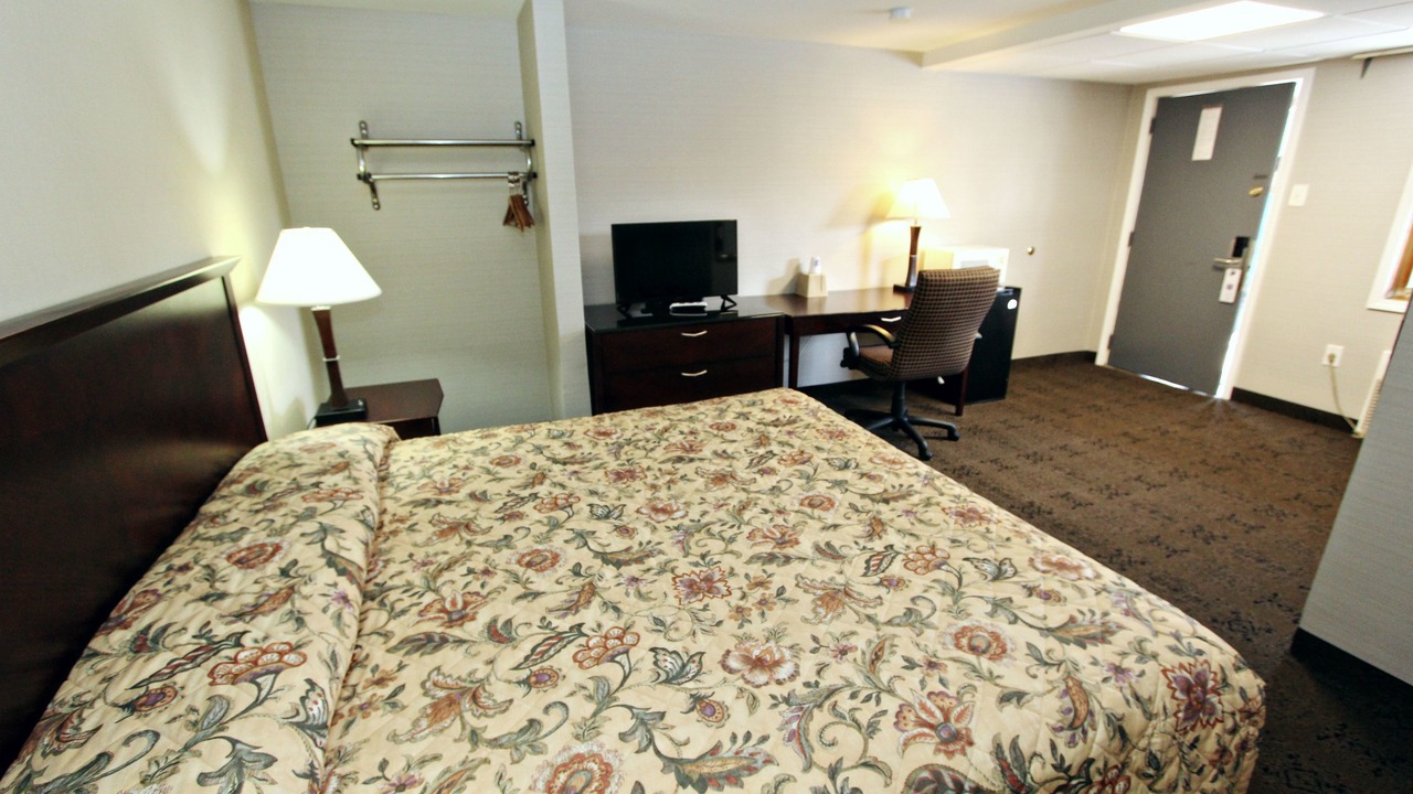 Photo of Bedroom in Pine Grove