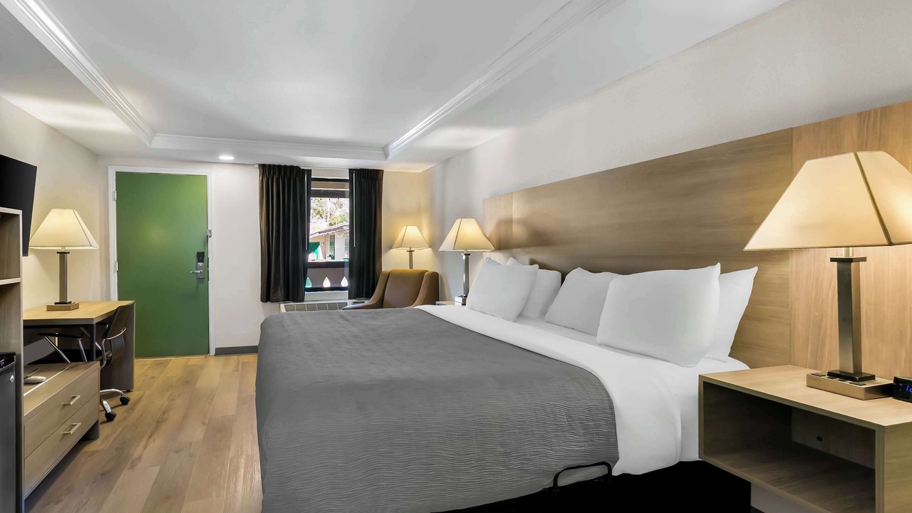 Photo of Others in Helen