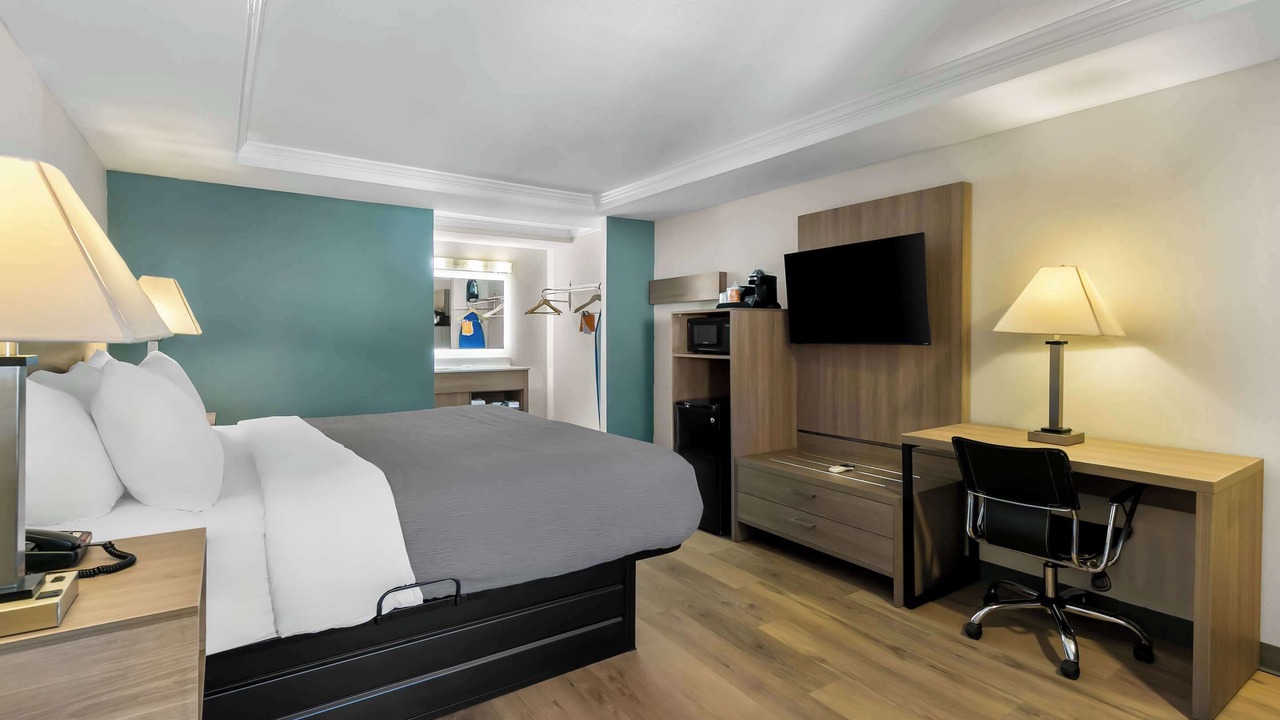 Photo of Others in Helen