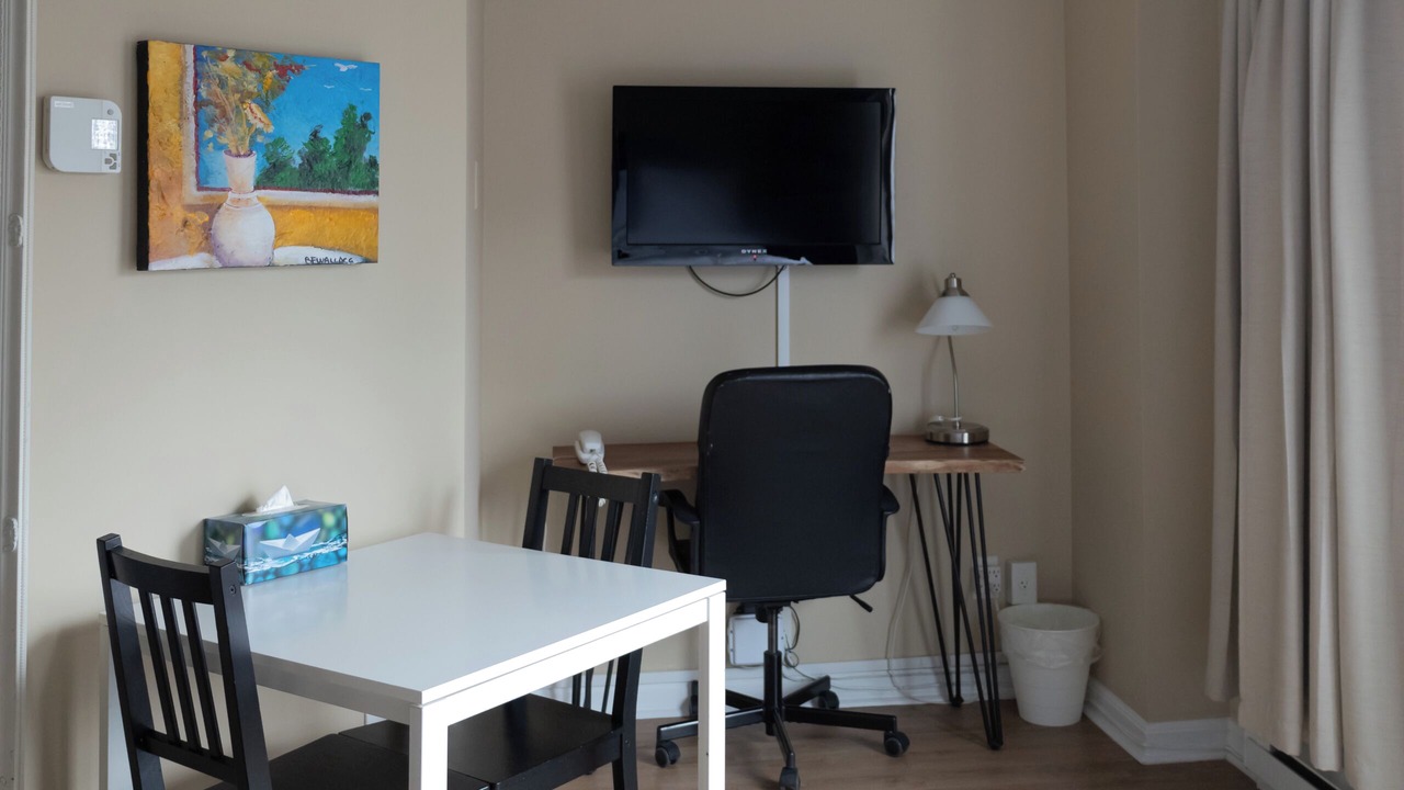 Photo of Bedroom in ByWard Market