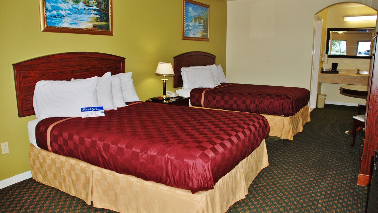 Photo of Bedroom in Hempstead