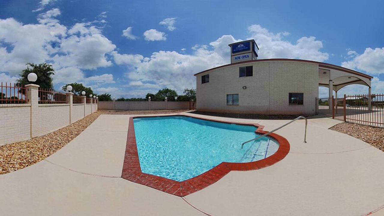 Photo of Outdoor in Hempstead