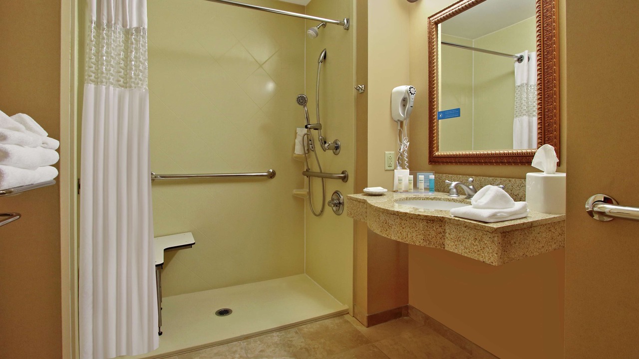 Photo of Bathroom in Murray