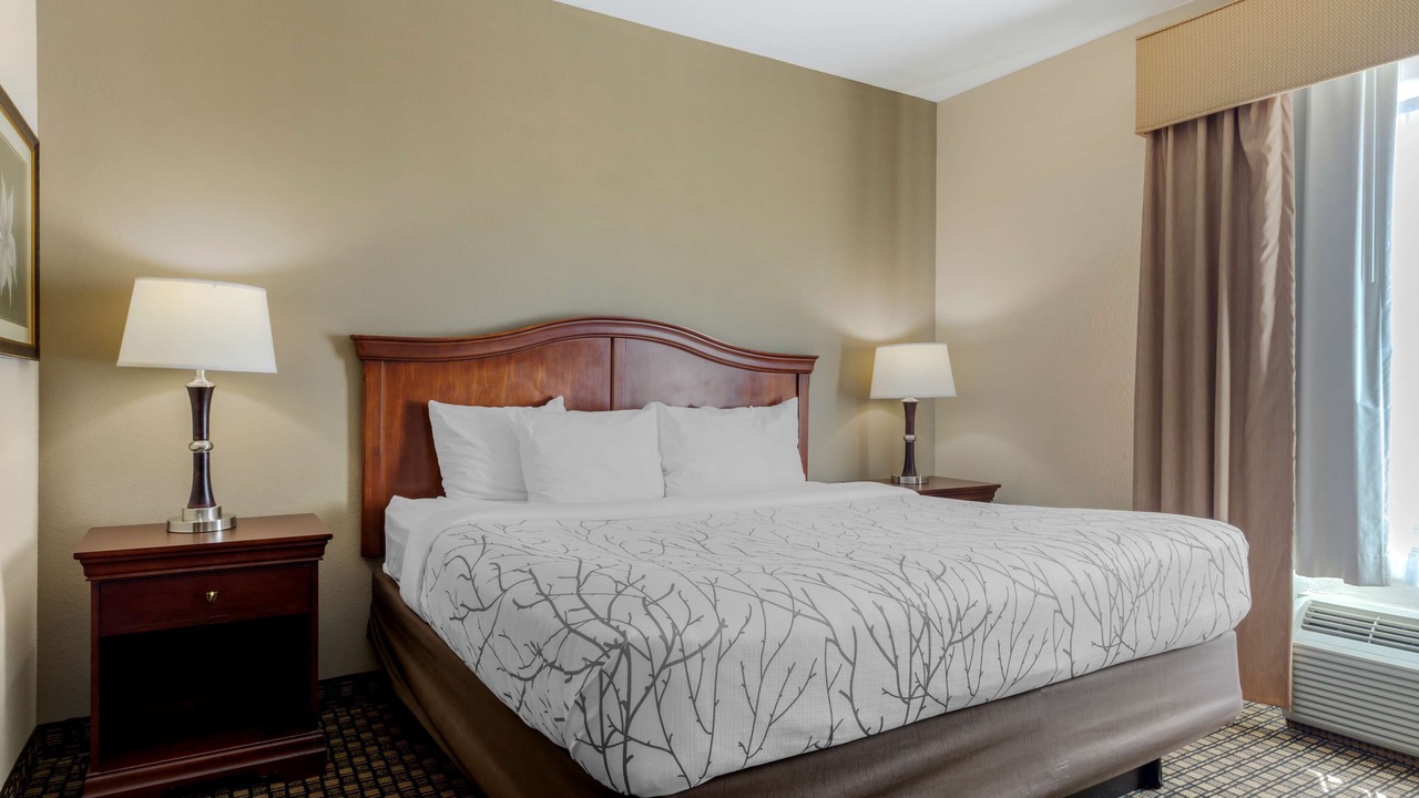 Photo of Bedroom in Sweetwater