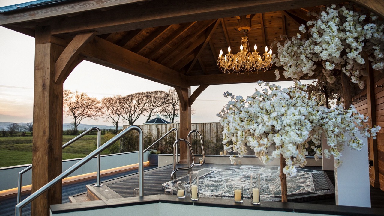 Photo of Outdoor in Howwood