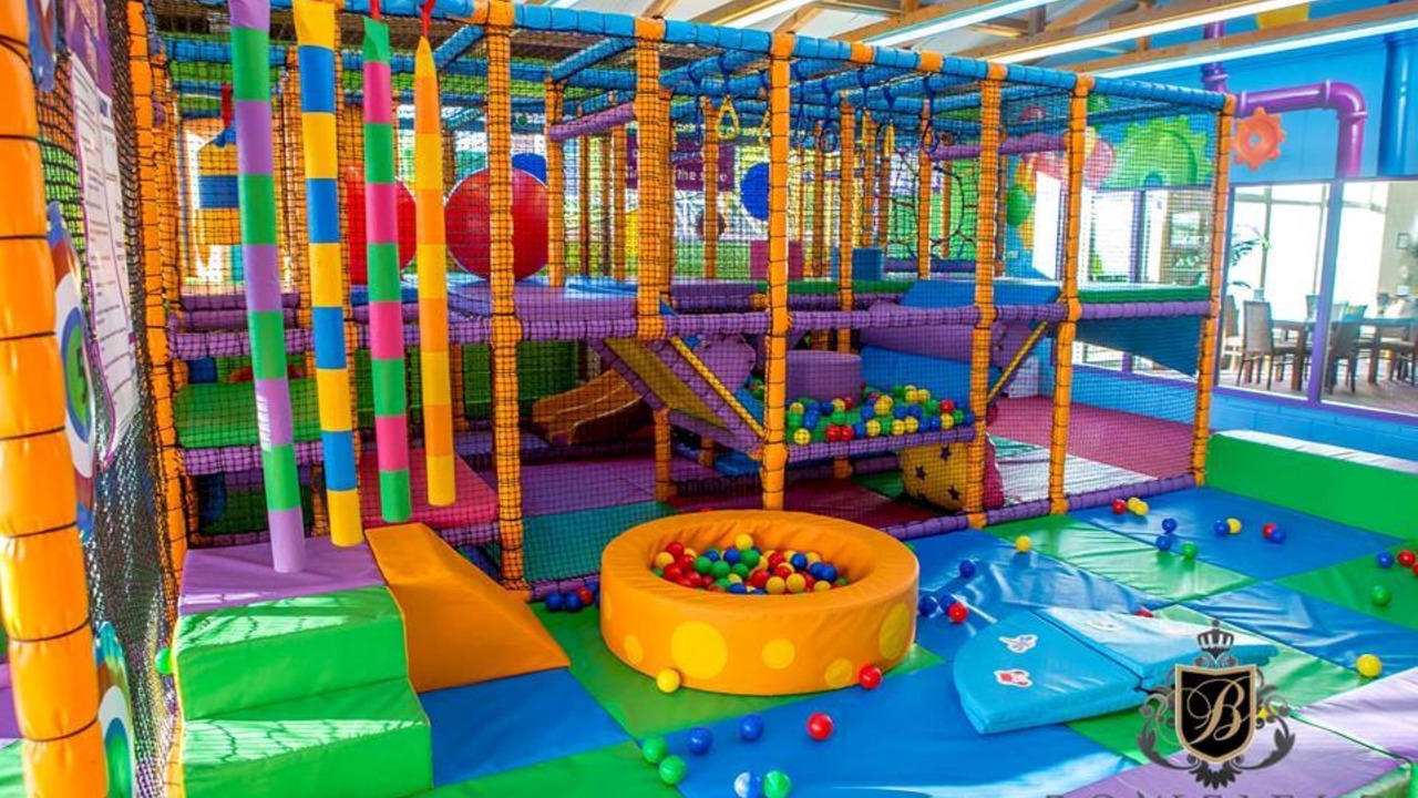 Photo of Others in Howwood