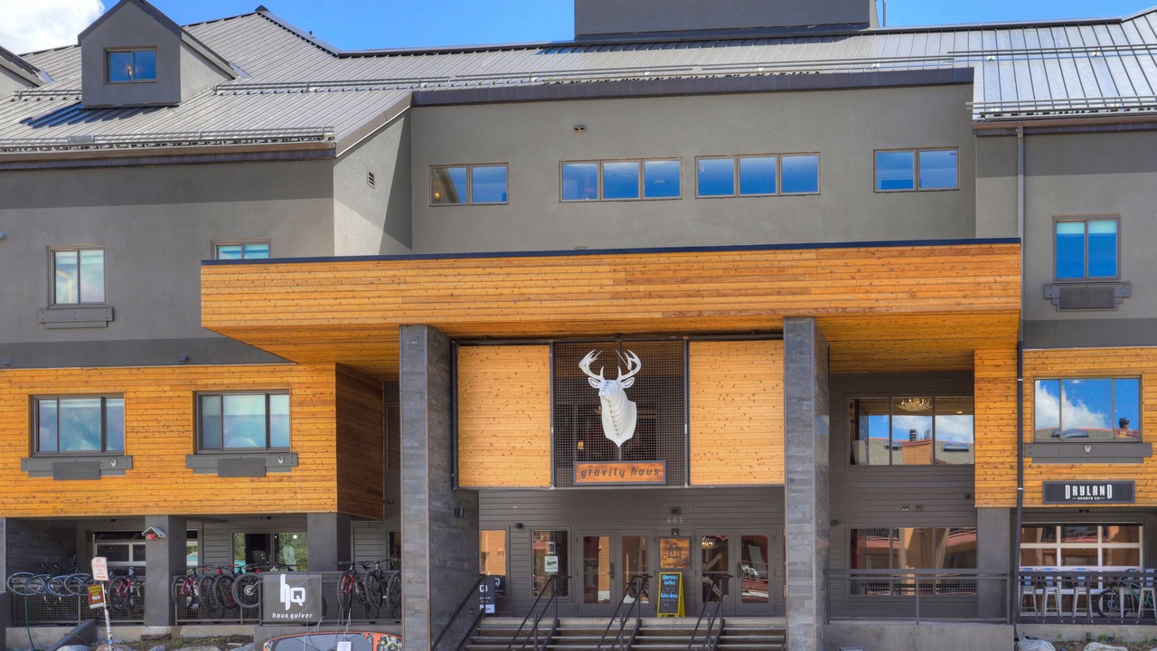 Photo of Outdoor in Peak 9