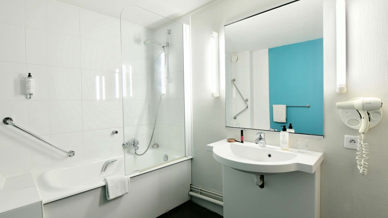 Photo of Bathroom in Lannion