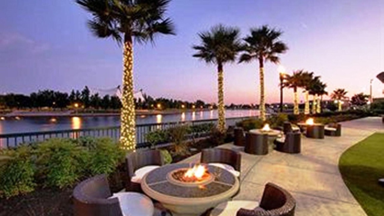 Photo of Outdoor in Civic Center