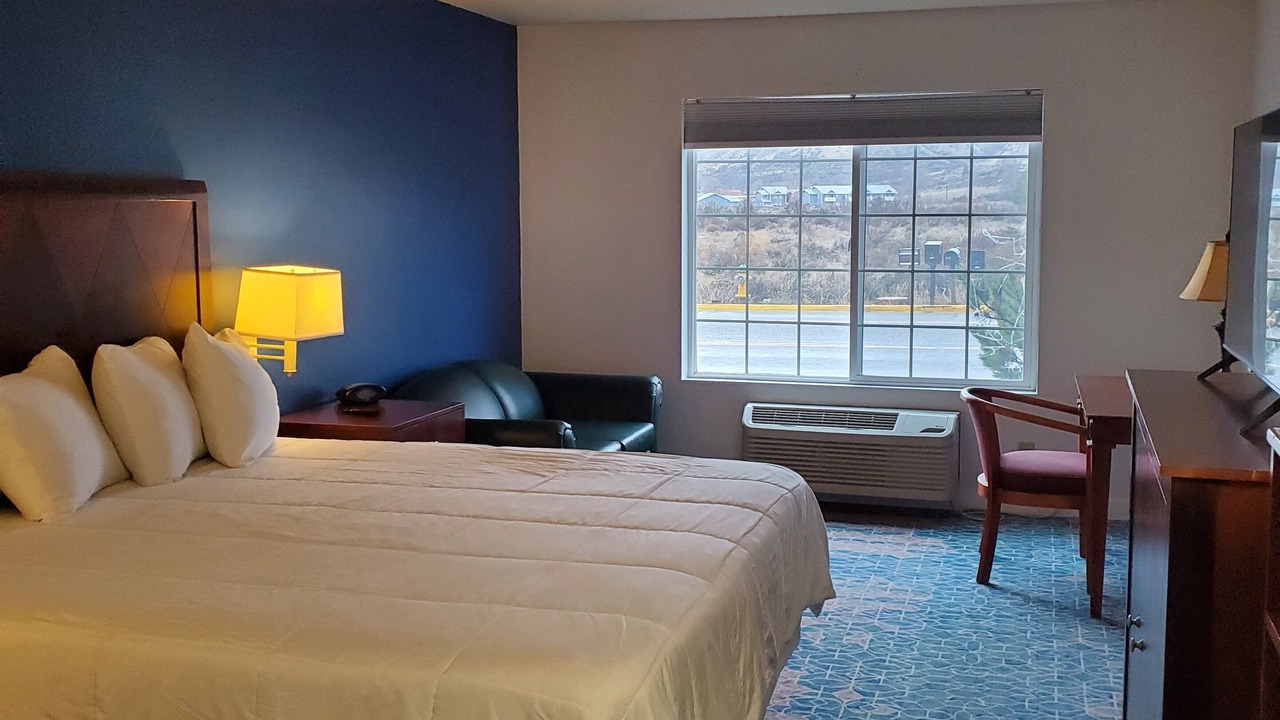 Photo of Bedroom in Omak