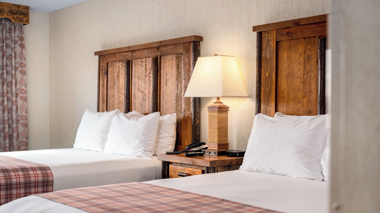 Photo of Bedroom in Branson Theater District