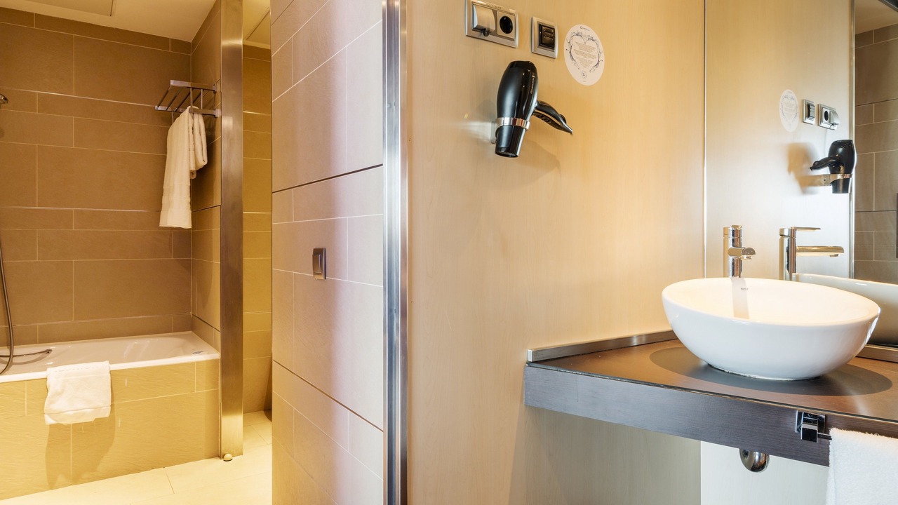 Photo of Bathroom in Poblenou