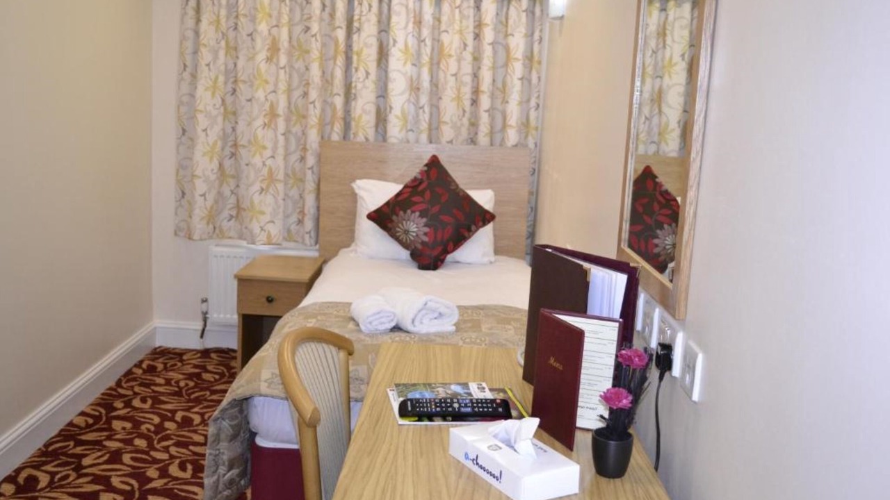 Photo of Bedroom in Valentines