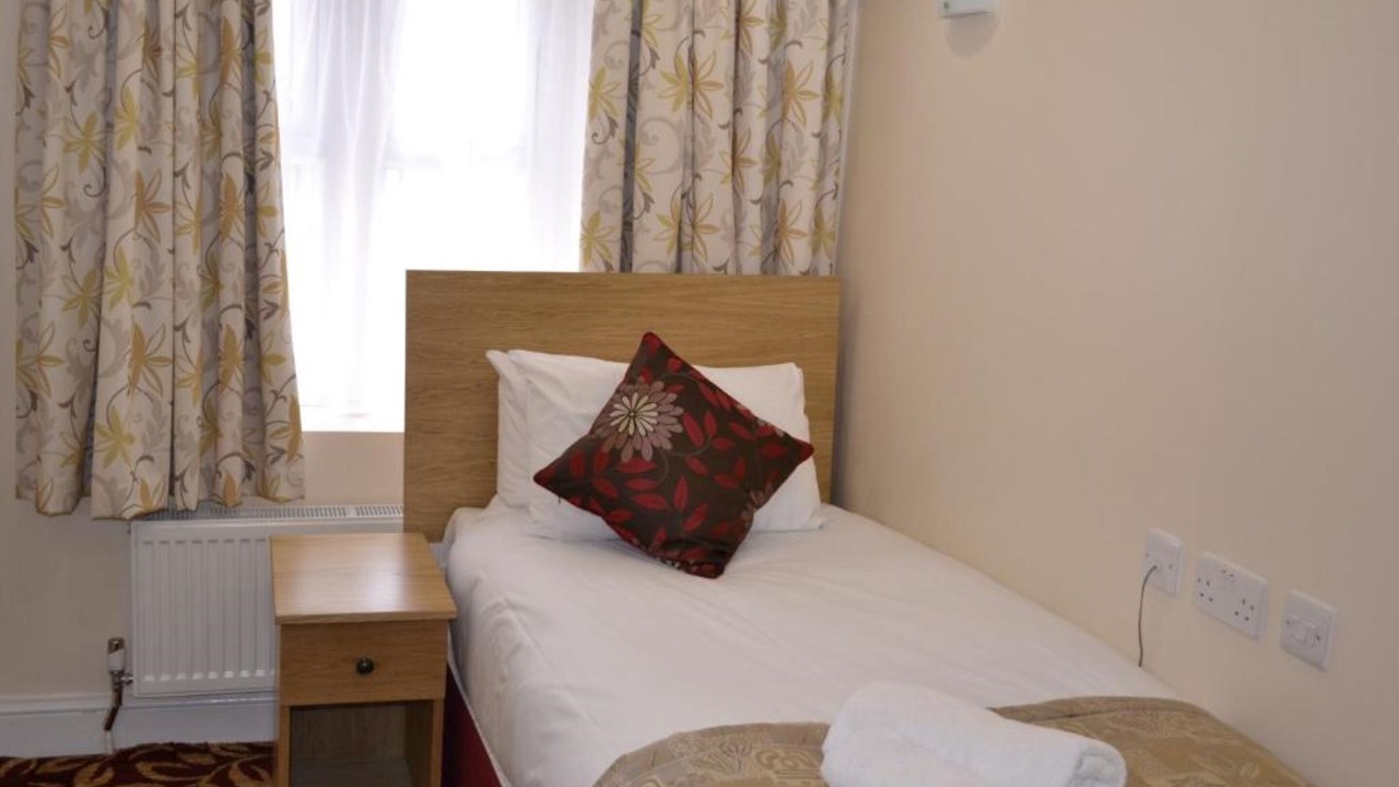 Photo of Bedroom in Valentines