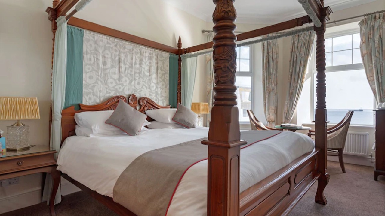 Photo of Bedroom in Maenporth