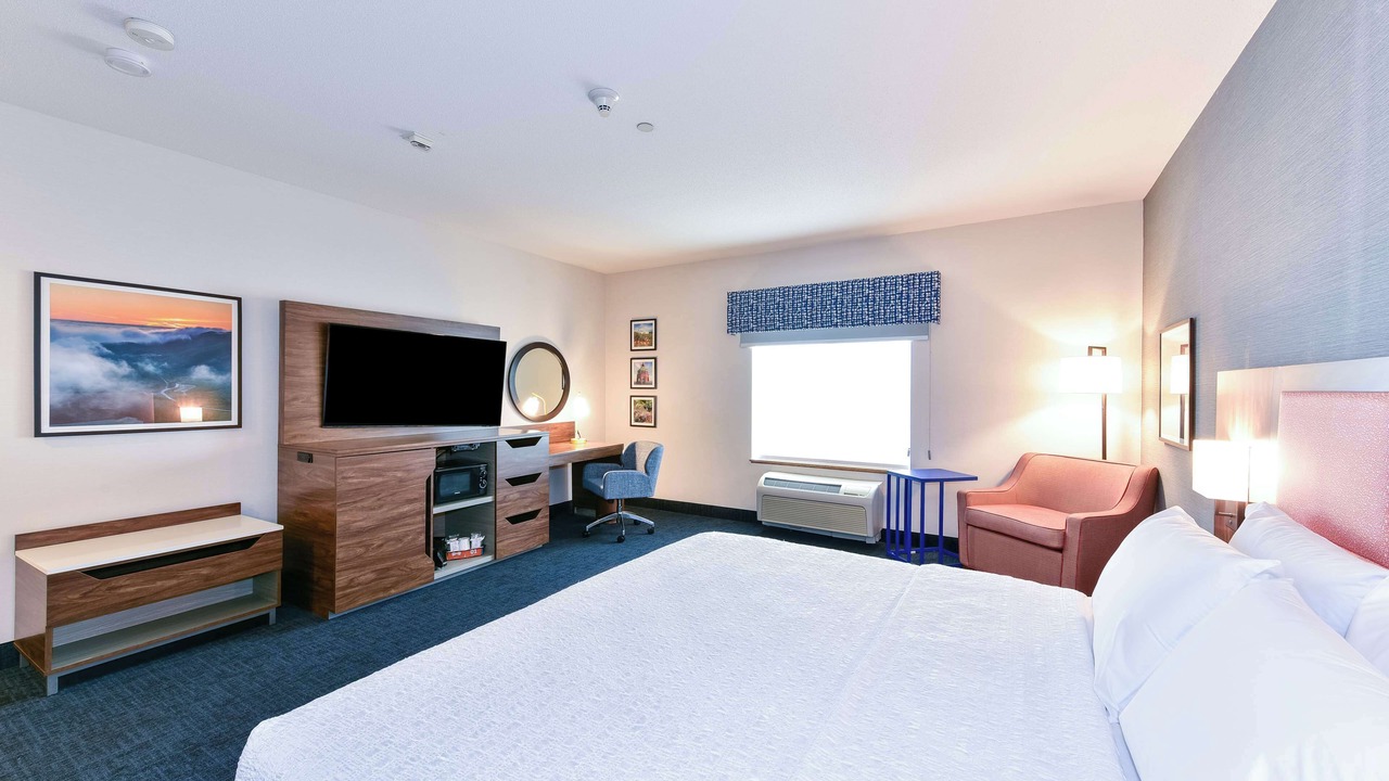 Photo of Bedroom in Pittsburg