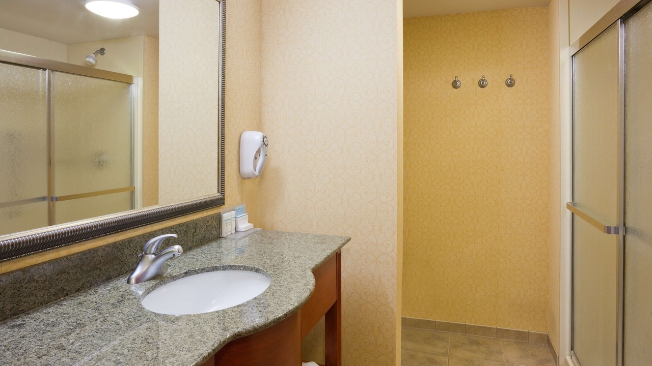 Photo of Bedroom in Lino Lakes