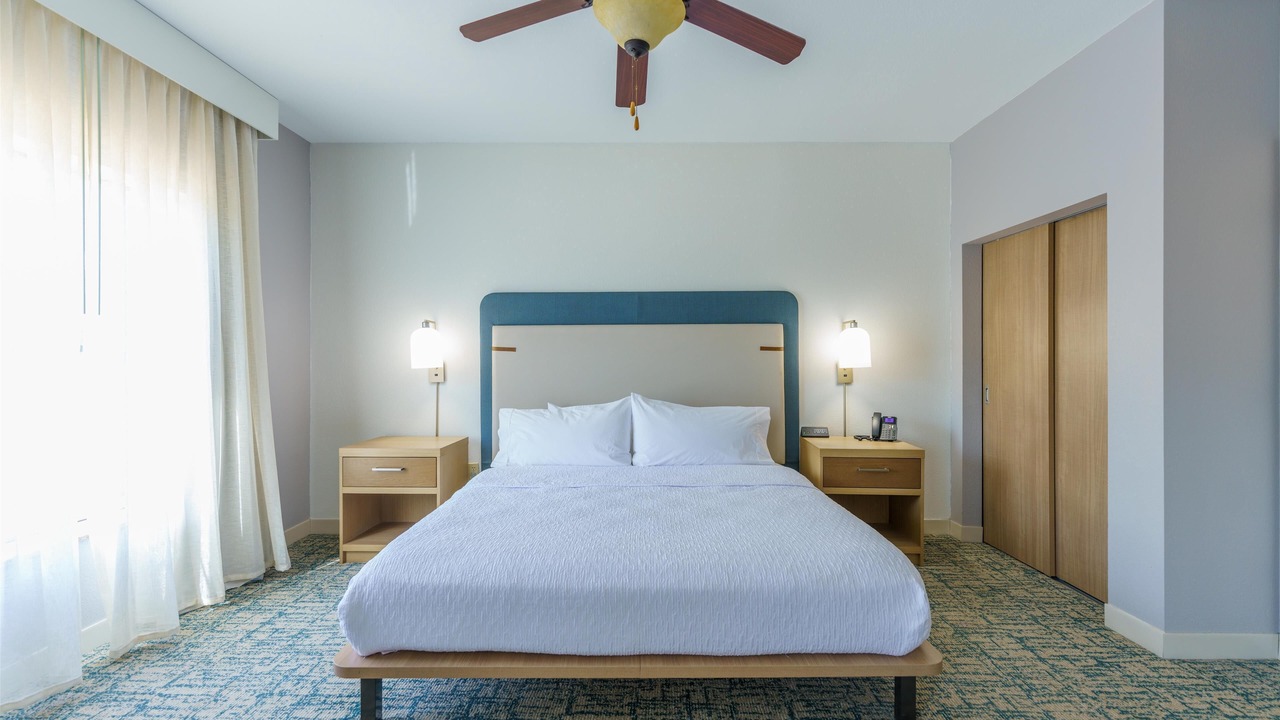 Photo of Bedroom in Energy Corridor
