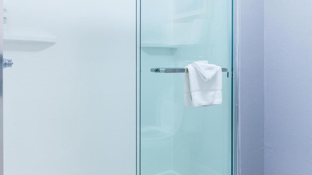 Photo of Bathroom in Energy Corridor
