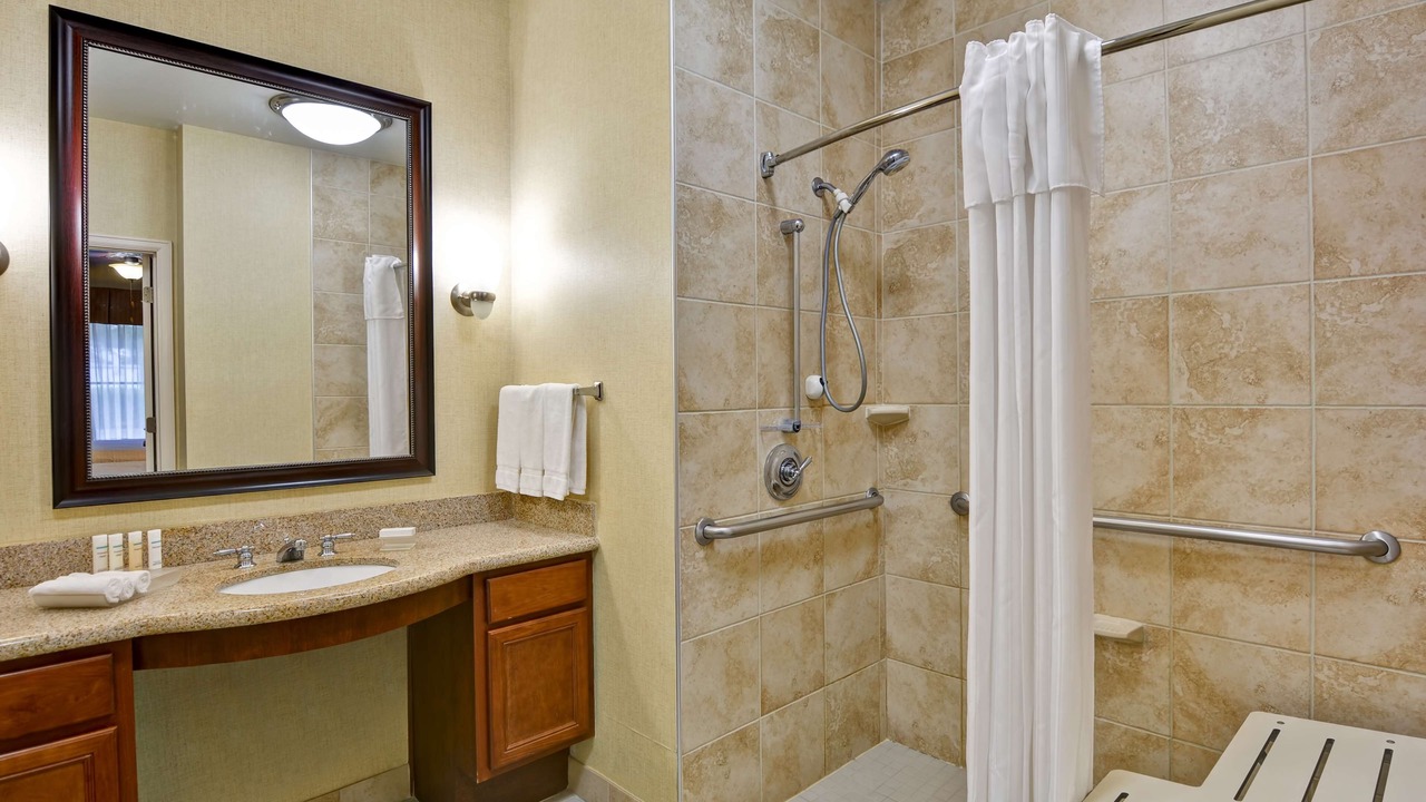 Photo of Bathroom in Energy Corridor