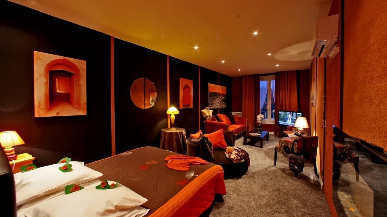 Photo of Others in Saint-Saud-Lacoussiere