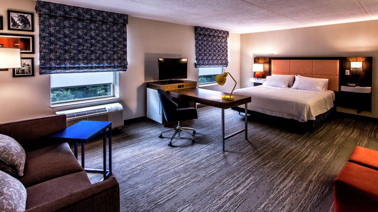 Photo of Bedroom in Bloomfield