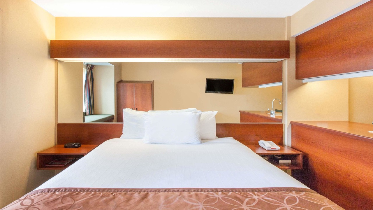 Photo of Others in Rogers